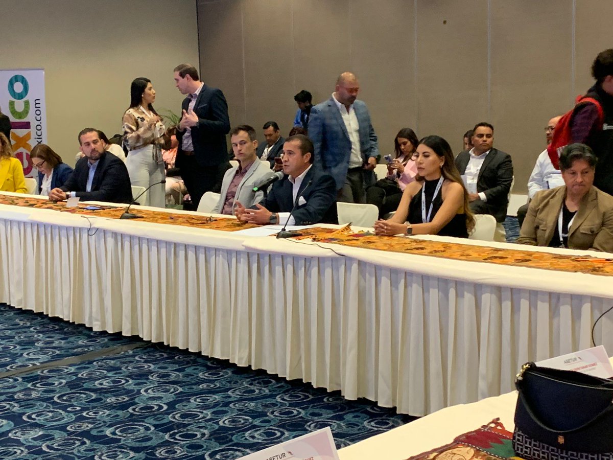 La Cámara Nacional de la Industria de Radio y Tv presente en el #TianguisTurístico2023, representada por el Presidente José Antonio García Herrera, en alianza con Sectur y Asetur para una campaña de promoción de "Pueblos Mágicos" en México