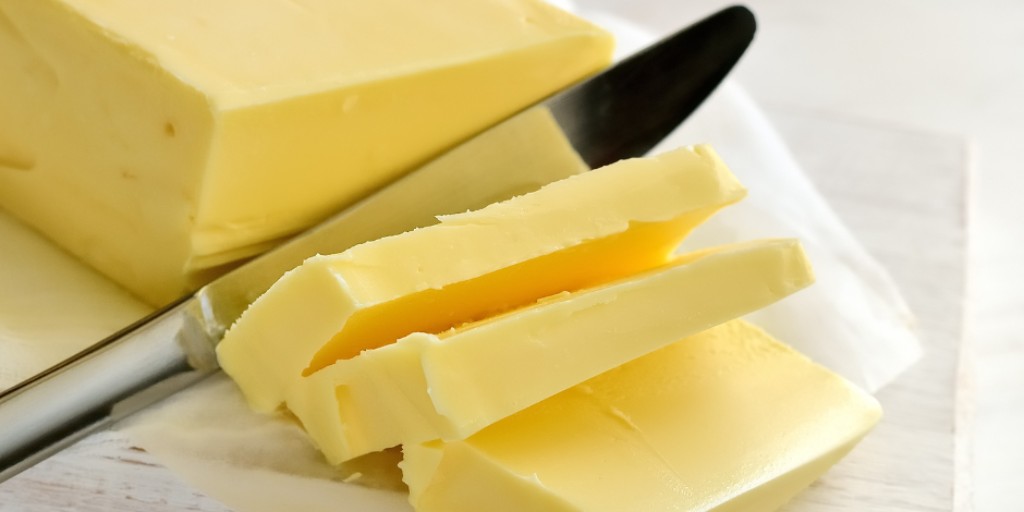 dfamilk's tweet image. Have you ever wondered about the difference between salted and unsalted #butter and if it matters, when it comes to #SpringBaking?  

You butter believe it does! We’ve got the inside scoop to aid your next butter shopping decision &amp;gt;&amp;gt;&amp;gt; bit.ly/42ByTjn.