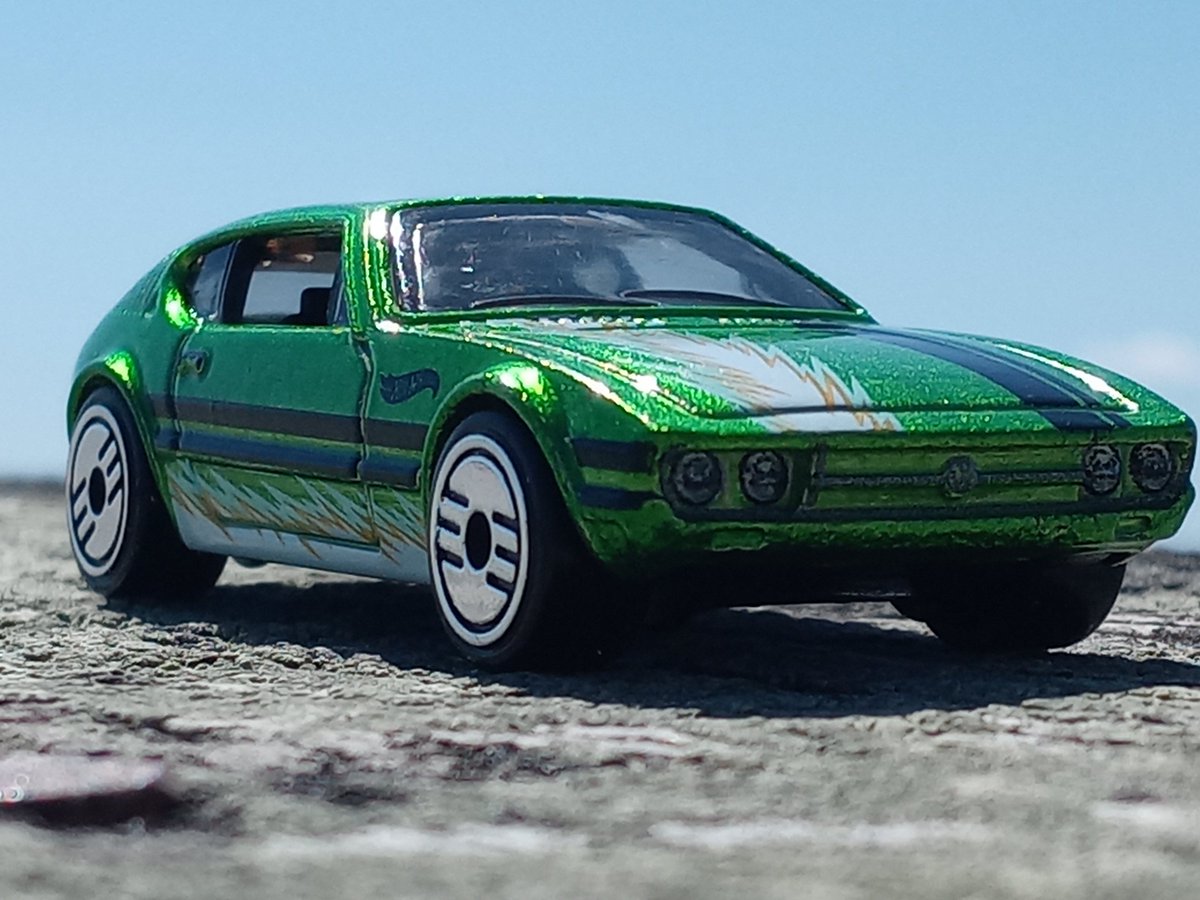fepacommish's tweet photo. This @Hot_Wheels #UltraHot is another glittering favorite. https://t.co/eY5w2Z2rS9