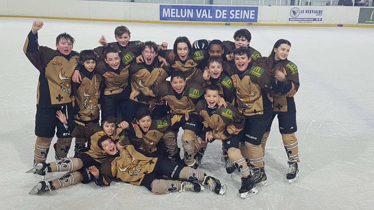 caribous77's tweet photo. VICTOIRE de nos U13 A face à l’équipe d’Amiens durant le match qui s’est déroulé aujourd’hui à la patinoire de Dammarie !
#HockeySurGlace #Dammarie #Letsgocabs #Cabs77 https://t.co/VlIXVMe1DI
