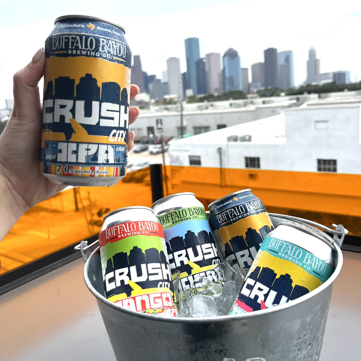 Buffbrew's tweet photo. Crush City IPAs & the #buffbrewview! 🍻
CRUSH ice cold beer bucketswhile rooting for your team during the Elite Eight! https://t.co/DC0qPVJsL1