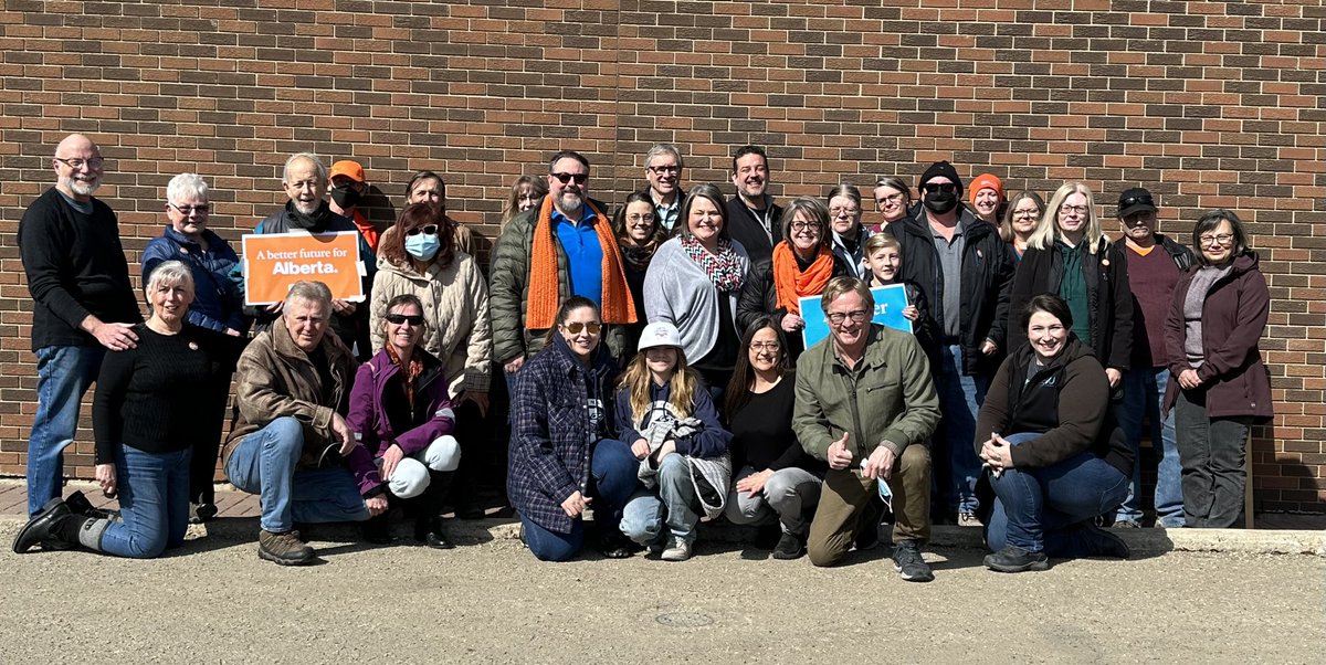 davideggenAB's tweet photo. You know how it is, just a few people out doing some knocking in Red Deer… like more than 30 jazzed up volunteers ready to roll!!! Amazing. #ableg https://t.co/Z4iPhYFgor