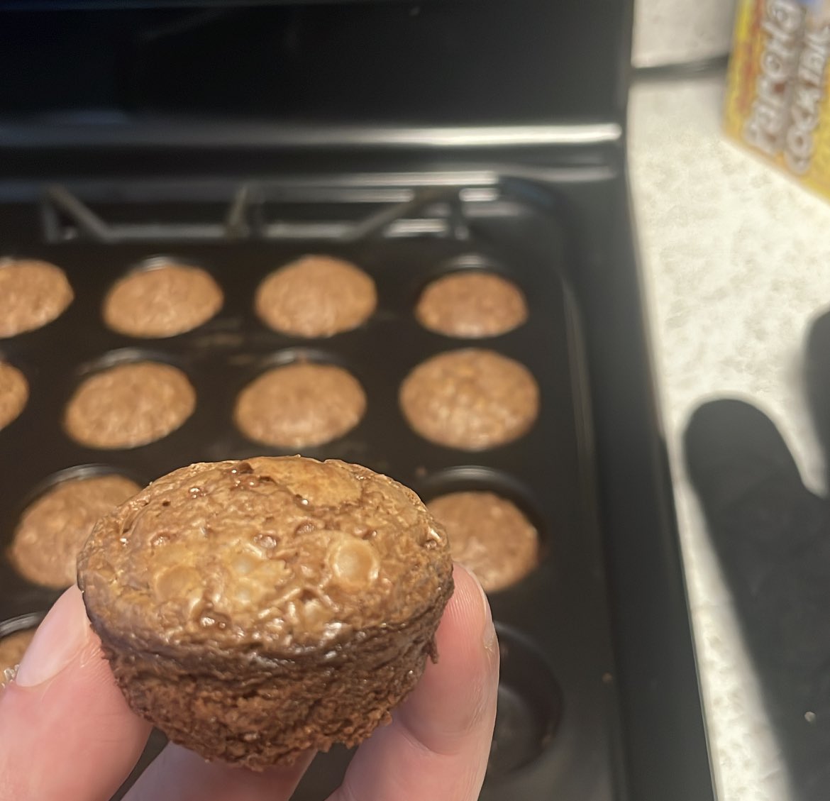 canceledjose's tweet photo. made weed fudge brownie muffins #chefjose https://t.co/69io3U6pWe
