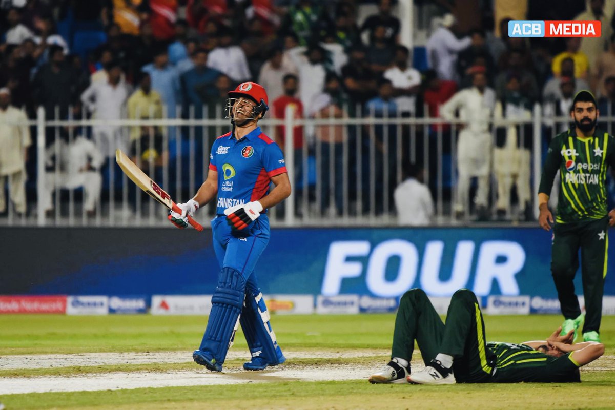 iamnajibzadran's tweet photo. Thank God for my role in making this day memorable!
We achieved a significant and historic achievement that enabled us to defeat team Pakistan and win the series against them for the first time.
We are just beginning to overlap the major team, congratulations to al nation https://t.co/xaXEmflvJD