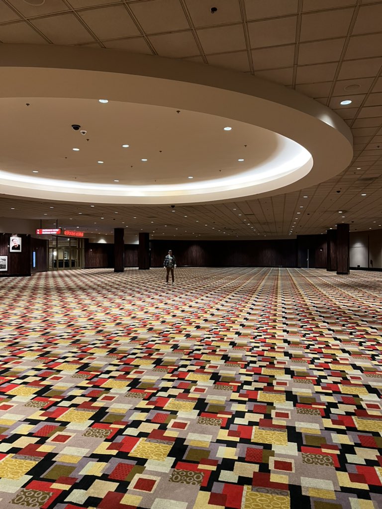 clubmoss_'s tweet image. What would you do in this situation?