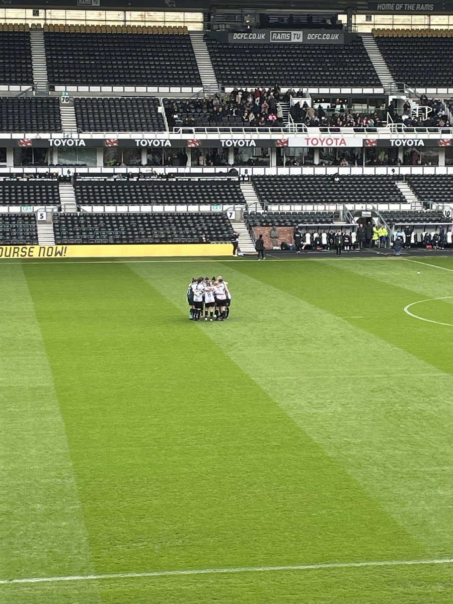 Had a great time today supporting @DCFCWomen - took my 8 year old daughter who insisted I buy a programme so she could learn about all the players 😊 - so inspiring for young girls to watch top class women’s sport. Well done and thanks to @Amysims8 @HannahWard10 and all #EweRams