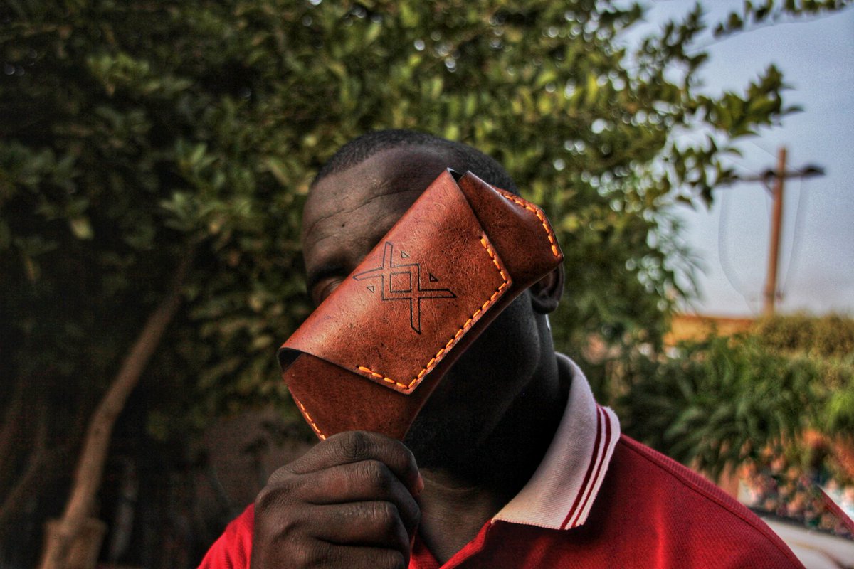 peterandblack's tweet photo. G. Case 
.. ...
İn frame @moazalam1 
.. ...
#peterandblack
#fashion
#Sudan
#الثورة_مستمرة https://t.co/snuYFMqZdJ