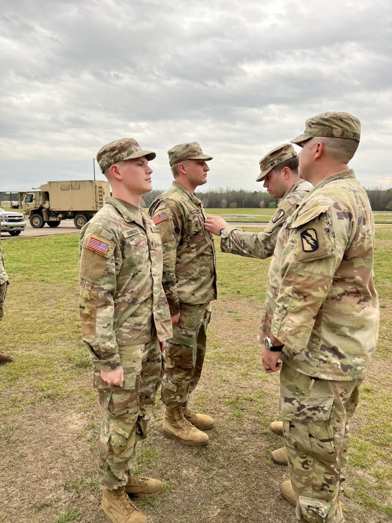 Congratulations to Private First Class Simmons and Hodum on their promotion to Specialist this weekend!

#SouthernSteel #ScoutsOut