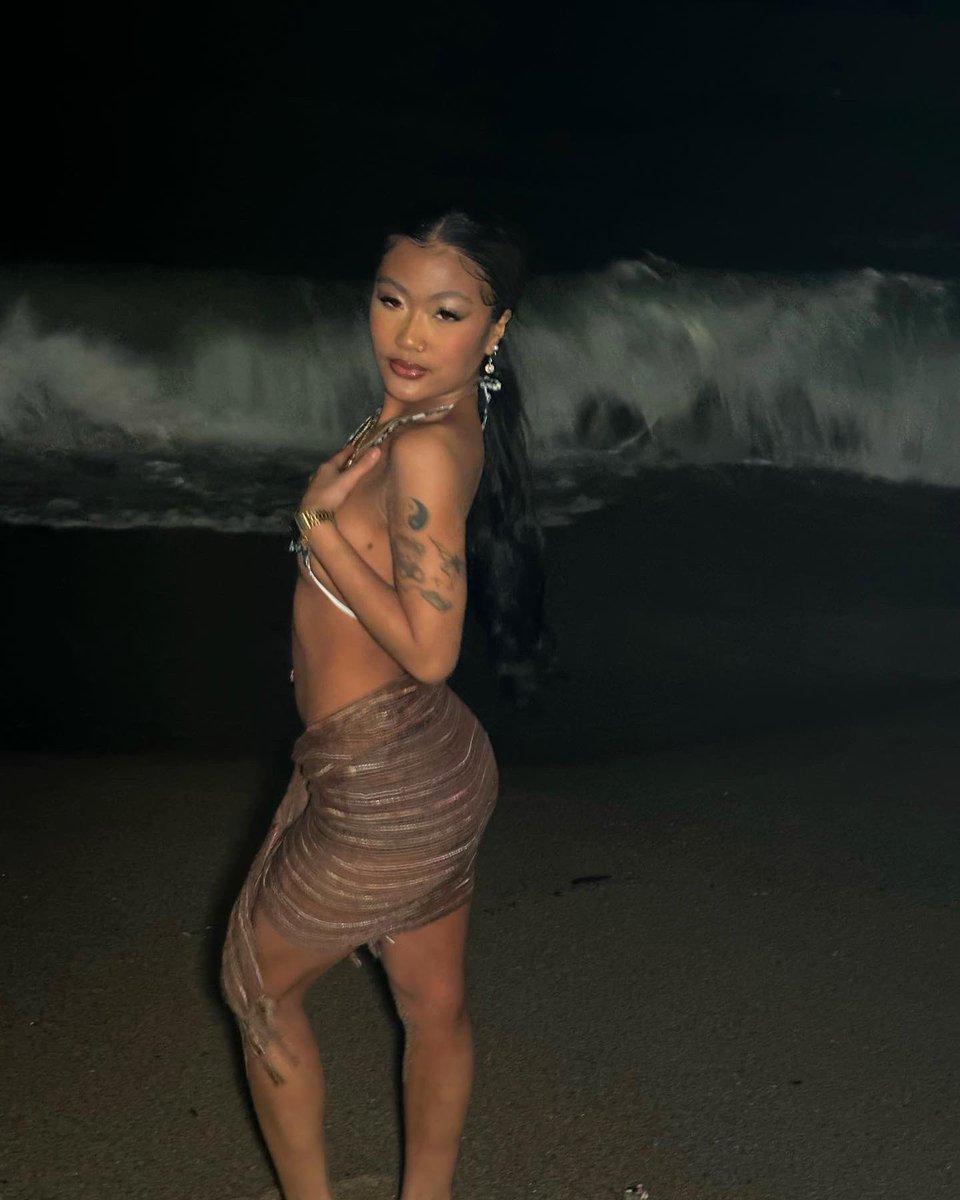 saydizzzle's tweet photo. Givin u siren eyes 🧜‍♀️ https://t.co/b0grjm8P31