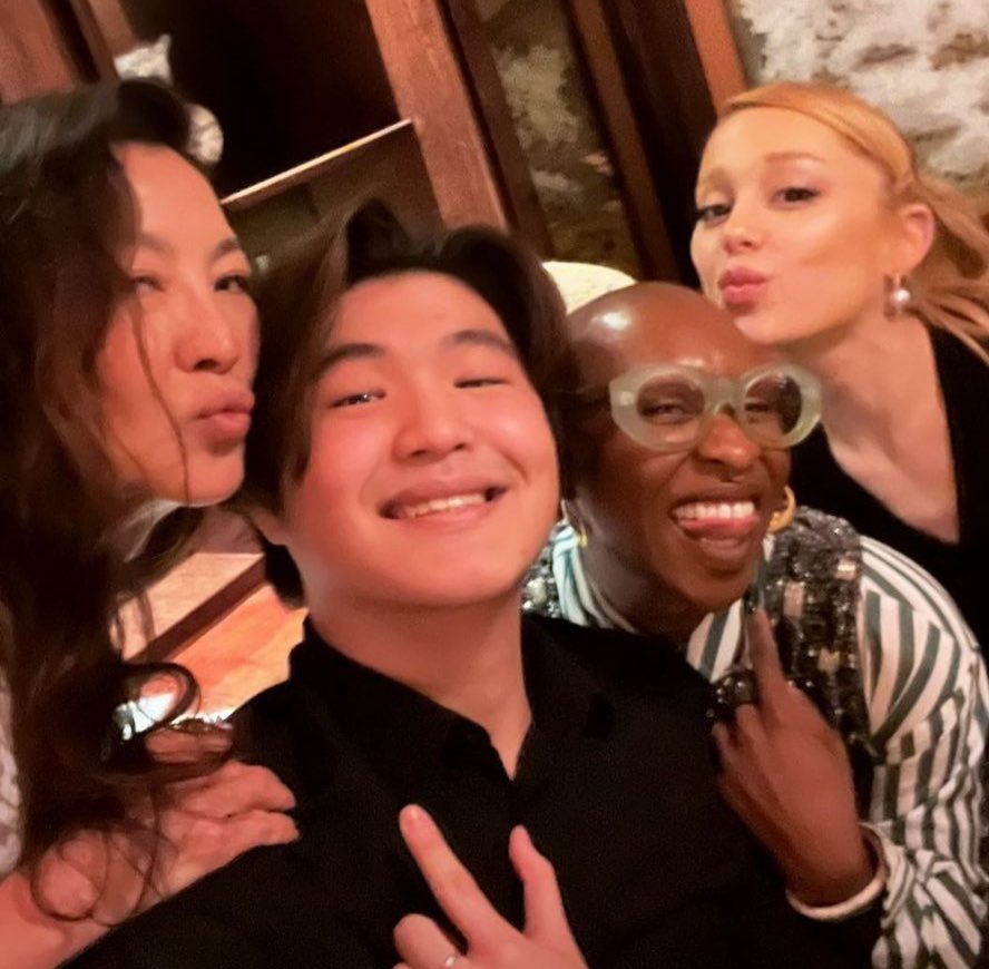 ArianaToday's tweet photo. Another picture of Ariana and her Wicked co-stars in London last night 📸 https://t.co/zcpJnxsiJj