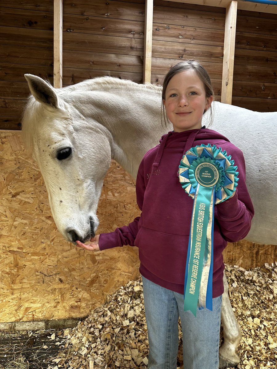 r22wyn's tweet photo. Lucie Edwards walking  away with 3rd place in the KBIS insurance Showjumping Leauge! Fantastic!!                                         Lucie Edwards yn cerdded i fwrdd gyda 3ydd lle yn y KBIS insurance Sioe Neidio, Hollol Gwych!! 
@YsgolDewiSant #Blwyddyn5 #Showjumping #Neidiwr https://t.co/f9hWQHrrco