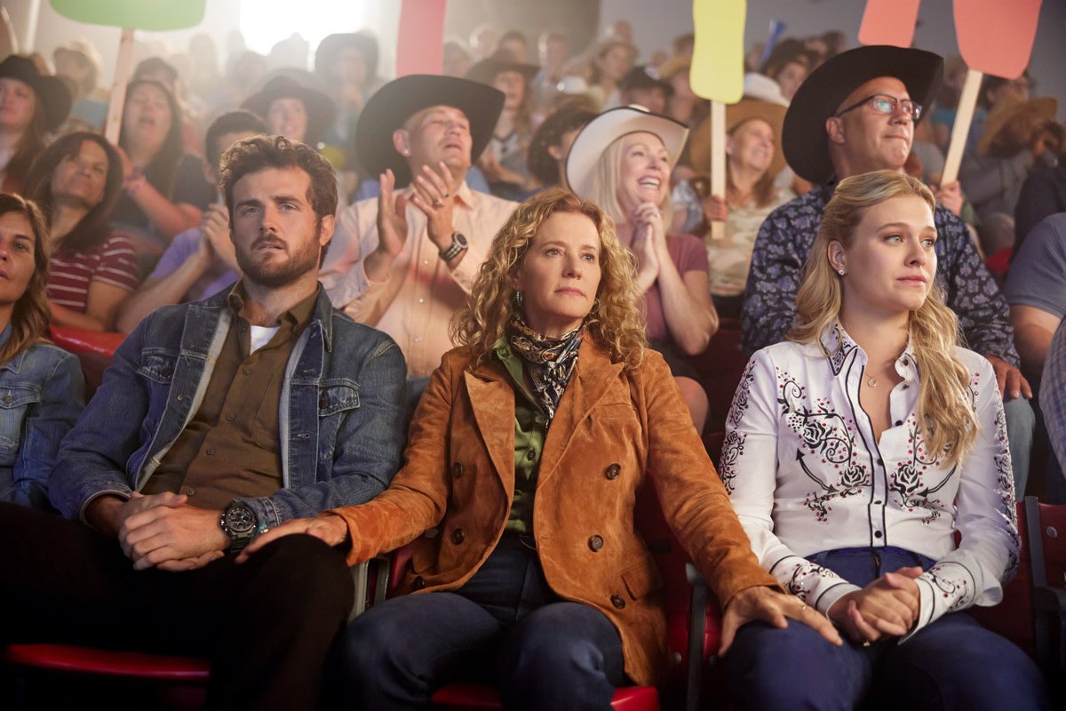 fansplain's tweet photo. #Ride premieres on #TheHallmarkChannel tonight & trust us you don't want to miss it. See our interviews with stars Nancy Travis, Tiera Skovbye, & Beau Mirchoff https://t.co/q1tsdAG0ml https://t.co/IYXLN3f2D6