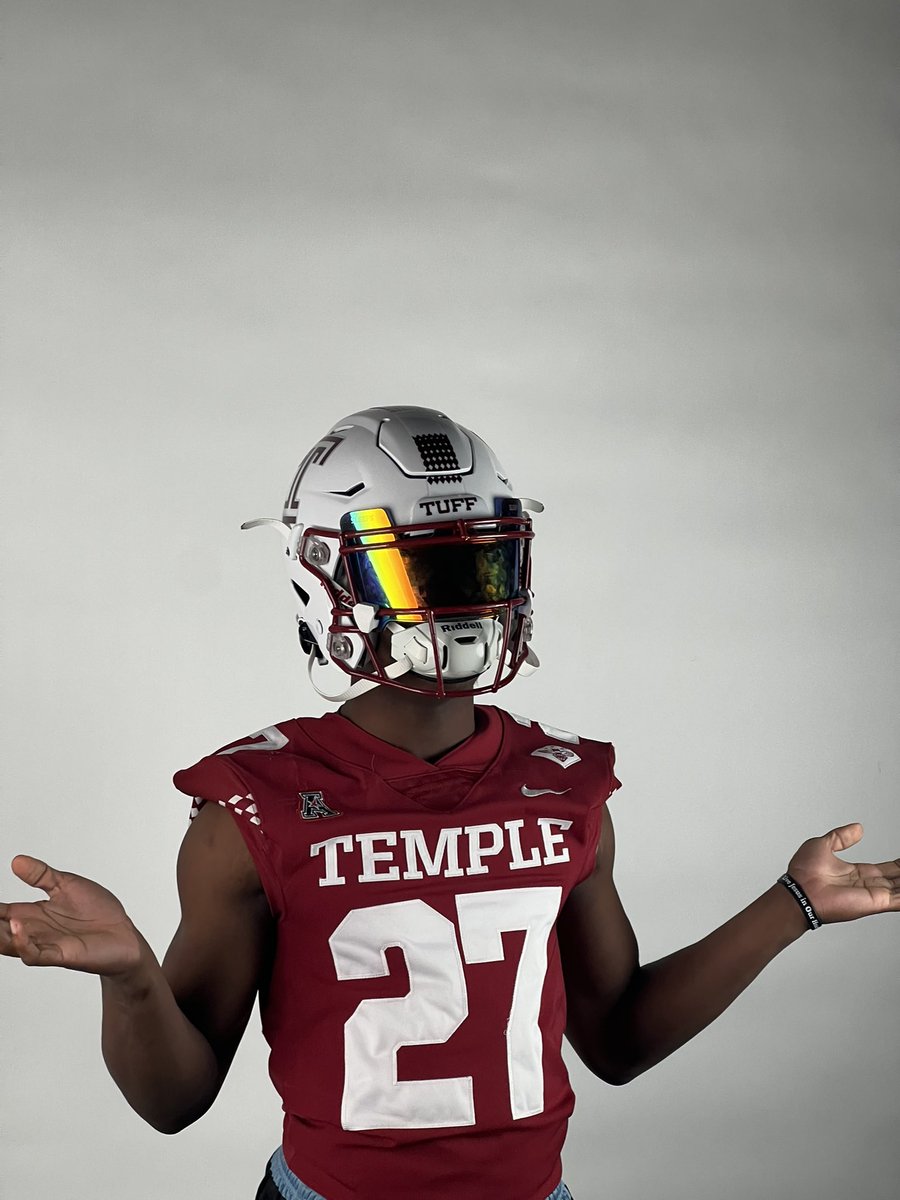 DonavanMitche11's tweet photo. Thank you for having me Temple look forward to coming back !!π
@CoachLehmeier @Coach_Hale12 @coachjackneff @StanDraytonTU @CoachJayBell @arl_football @CoachScheier @mbqb1 #templefb #pcc https://t.co/yWYu8VSGil
