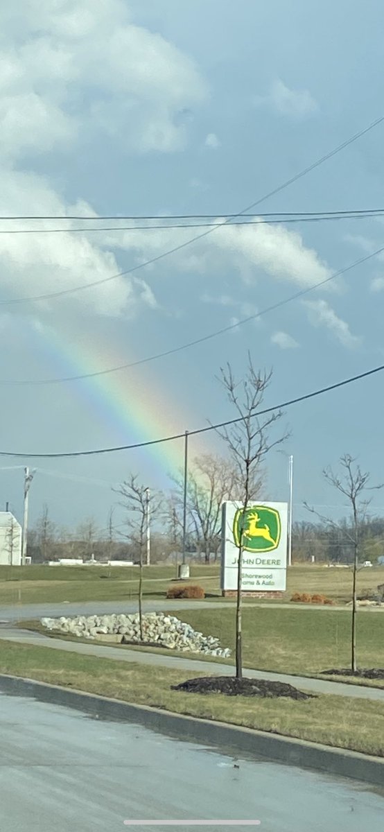 CindyBulthuis's tweet photo. Found the treasure at the end of the rainbow @JohnDeere https://t.co/hvBnD6zCNJ