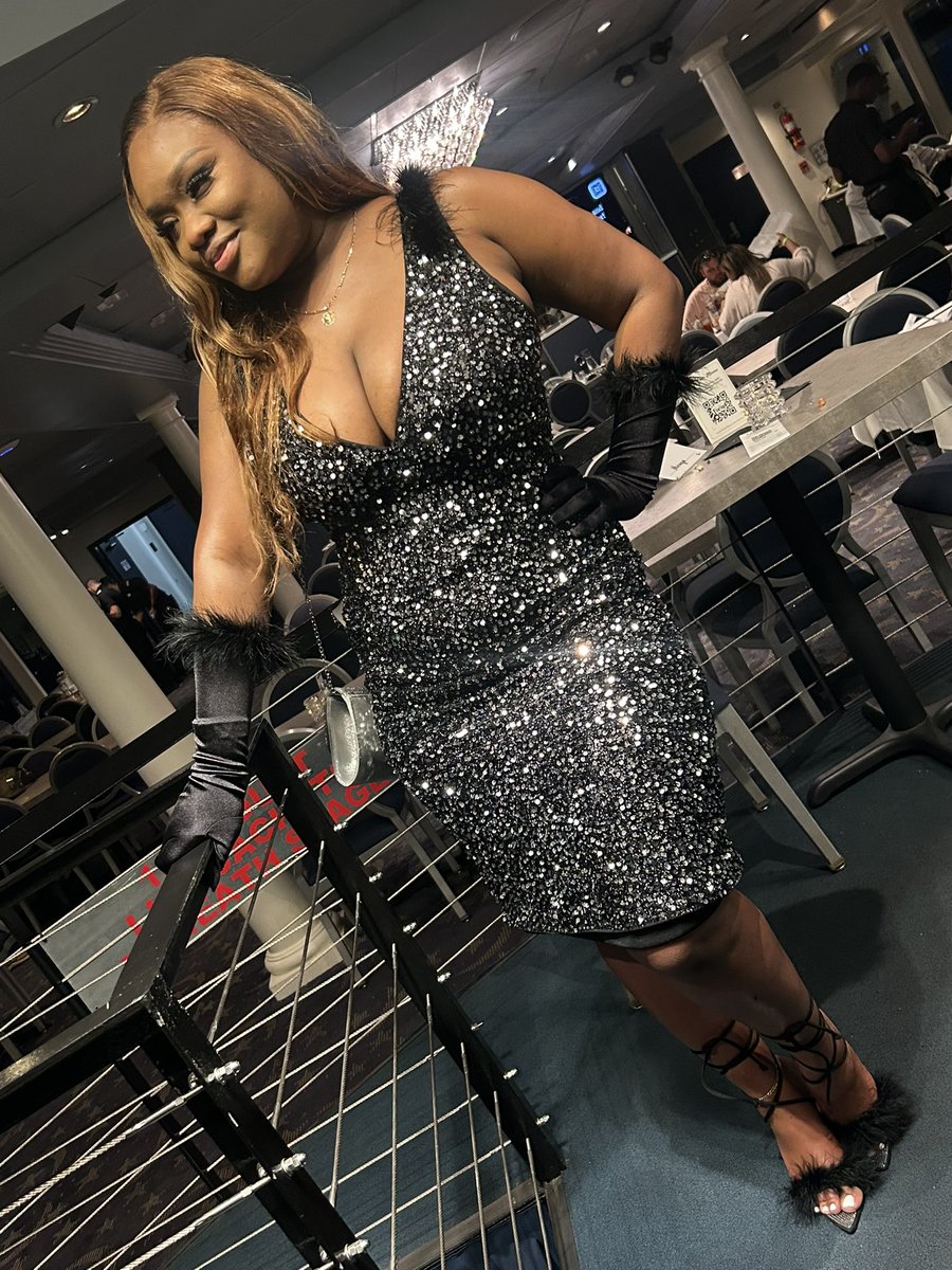 penny p ✨ tweet media