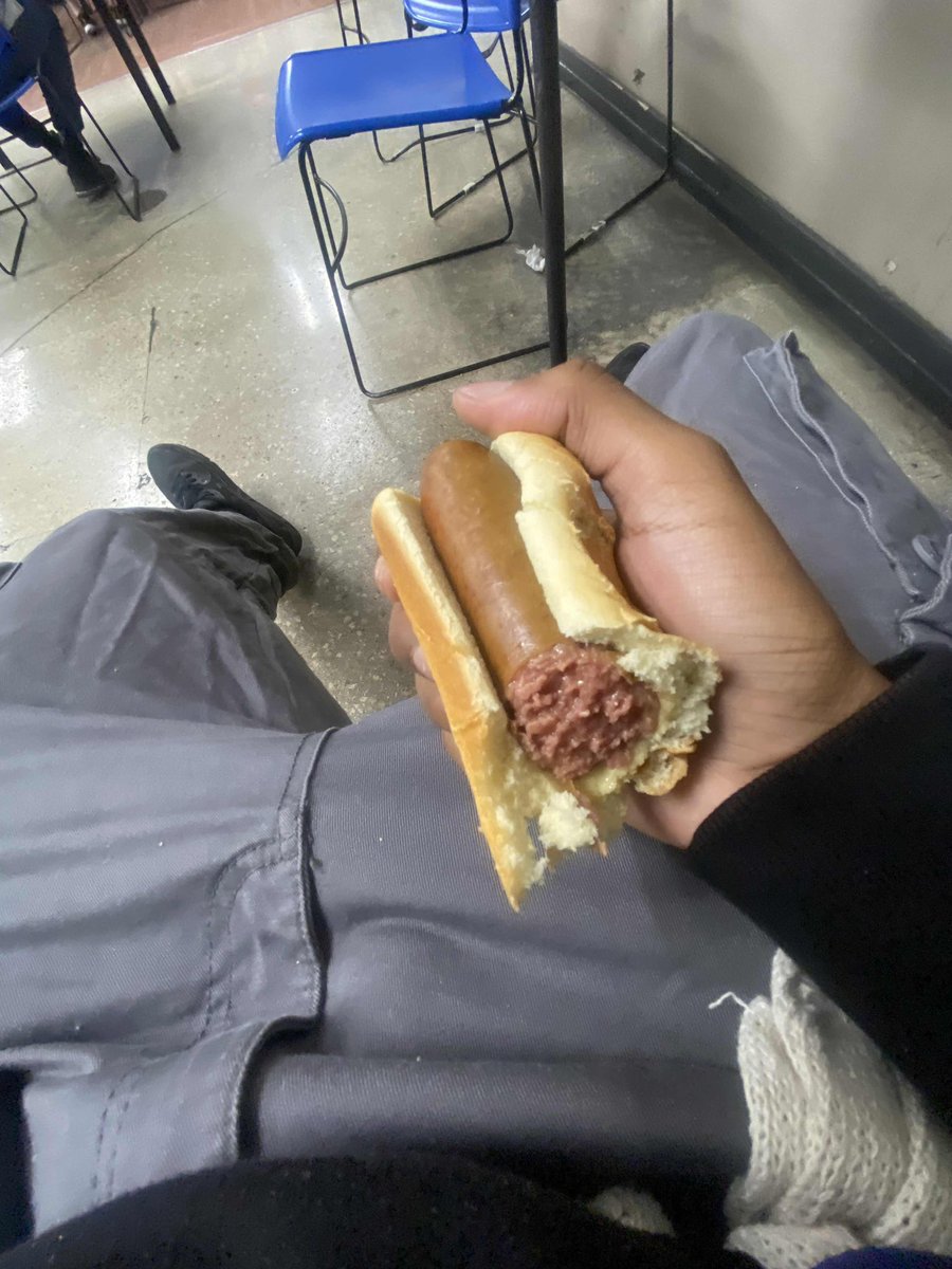 ElSenpapi's tweet photo. 3 bites and it’s gone I was hungry https://t.co/fnwugeow0v