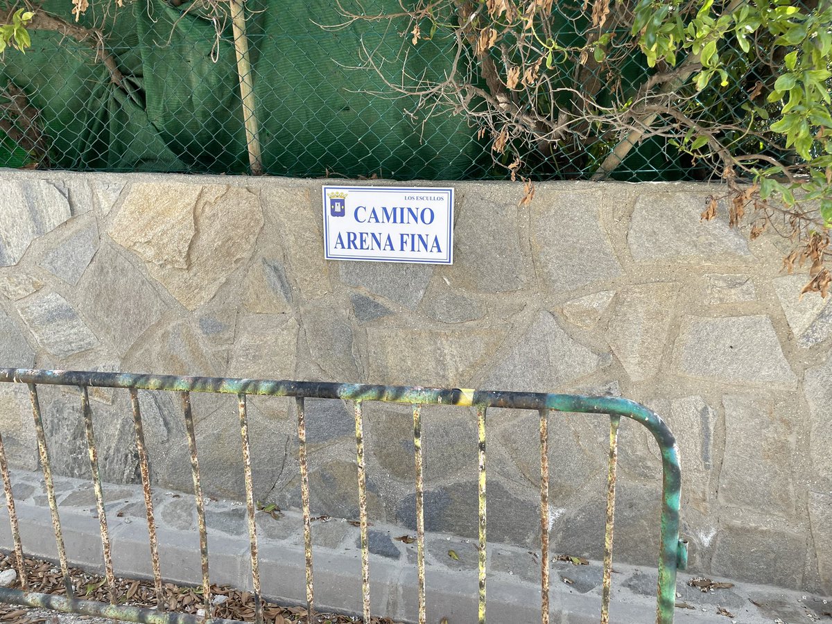 avescullos's tweet photo. Gracias a la Asociación de Vecinos de los Escullos podemos decir que titulamos nuestras calles para que nadie se pierda, damos las gracias al @ayto_nijar por su implicación y esperamos seguir consiguiendo derechos @Costa_Almeria @AndaluciaJunta @cabodegata @noticiasdenijar https://t.co/PilXlubAYc
