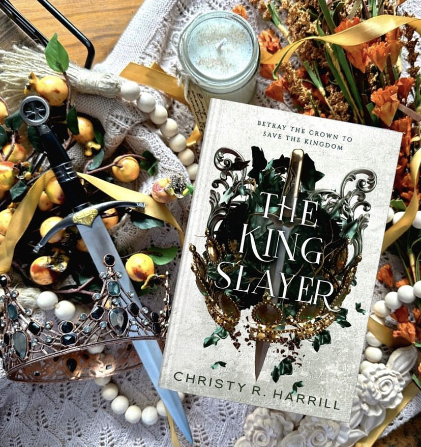 mtmctours's tweet photo. Last tour day of our Book Promo Tour for The King Slayer by @crhwrites!! 👑⚔️✨ Thank you to 📸 @nessietwihard02,@TheBookWebb &amp; @/thecrafty.readerbee for these lovely photos! 😍 Find all of the tour features in our Bookstagram hashtag #TheKingSlayerMTMC ✨ https://t.co/S3d24cu041