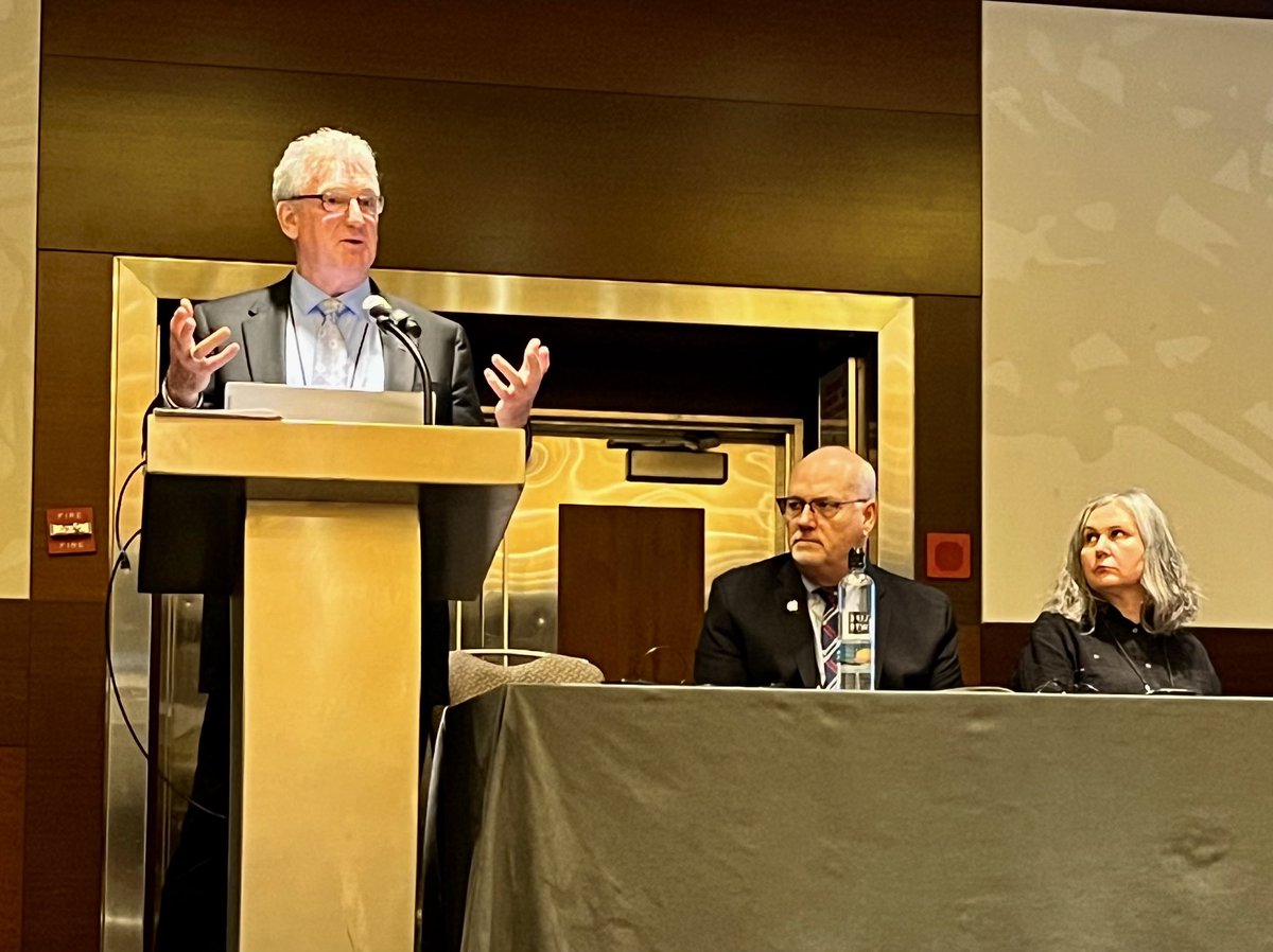 sludchs's tweet image. SLU faculty presented at the Higher Learning Commission Conference in Chicago. Ellen Crowell (Director of University Core), David Pole (@slu_ipe) &amp;amp; Anthony Breitbach (@sludchs) discussed “Advancing Quality and Sustainability, Aligning University Core with IPE”
#HLC2023 #OneSLU