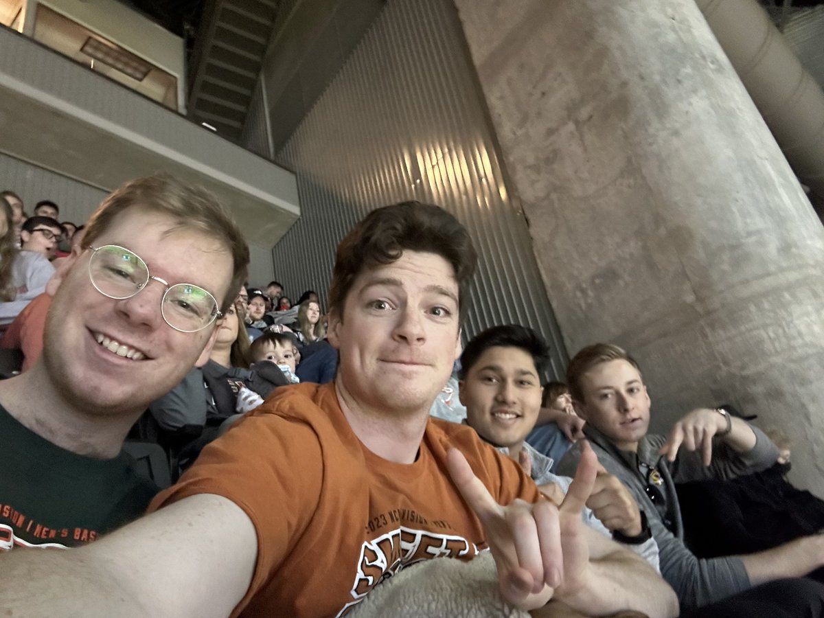 willwbrowning's tweet photo. Go Canes! #refshow #mmselfie https://t.co/GzSy3xznft