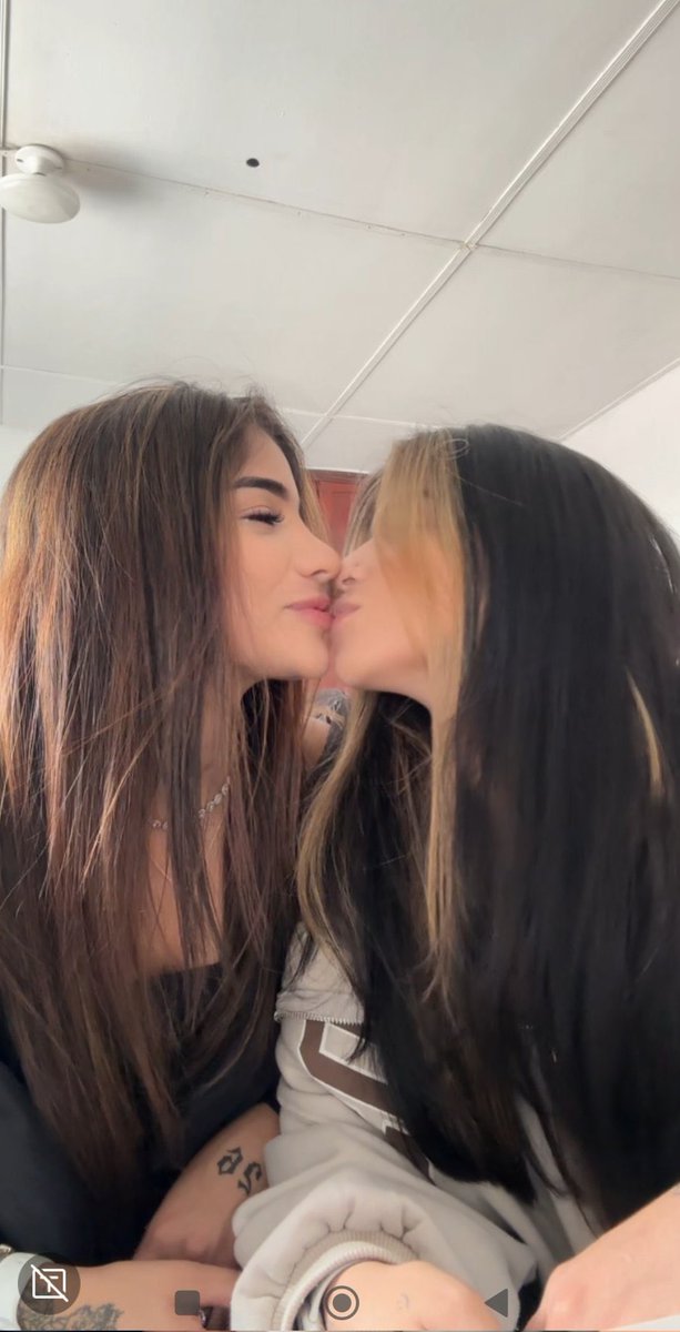 Leyva1Negra's tweet photo. #MiParejaFavorita @yurielkys_  @hisoyvaleria_ 😍🥰 https://t.co/psoQwGkfjz