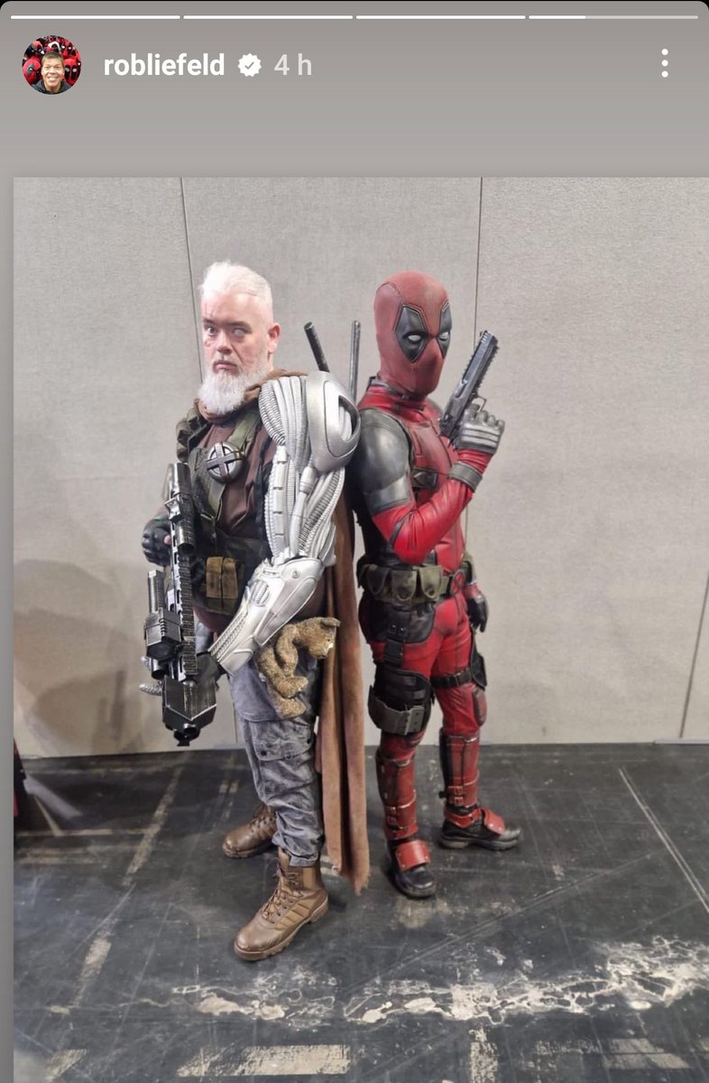 Davepool_uk's tweet photo. When The Maker @robertliefeld shares your picture with the universe #Deadpool3 #deadpoolcosplay #MarvelStudios #MegaConLIVE https://t.co/U9nGL47Aqu