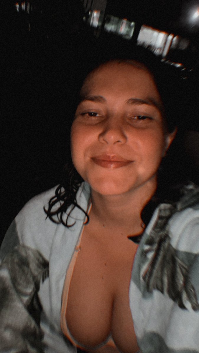 movdelgado's tweet photo. Uma sequência de como eu tô 🍁🌚
#submersa #luzlunar #outono #dinastiaariana #resiliência https://t.co/LiWnx5t7b3