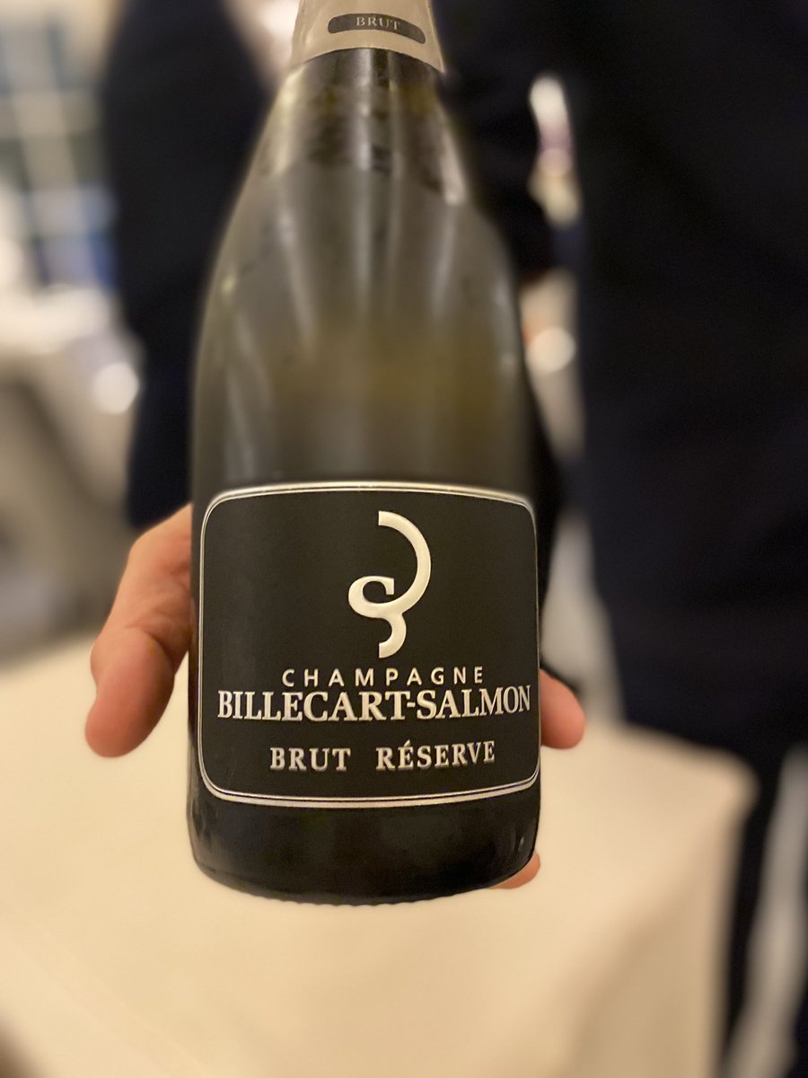 hardrockhm's tweet photo. Scelta enoica da @lorenzoristorante .. andiamo sul sicuro @champagne_billecart_salmon #billecartsalmon #champagnedehours #champagnecollection #champagne #wine #winestagram🍷 #wines #wineblogger https://t.co/ltKfuGlqdu
