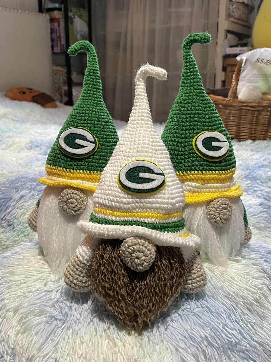 Gnomes 💚💚🤍✨

#GreenBayPackers #crochetgnome #handmadegnome #gnome #crochetpattern