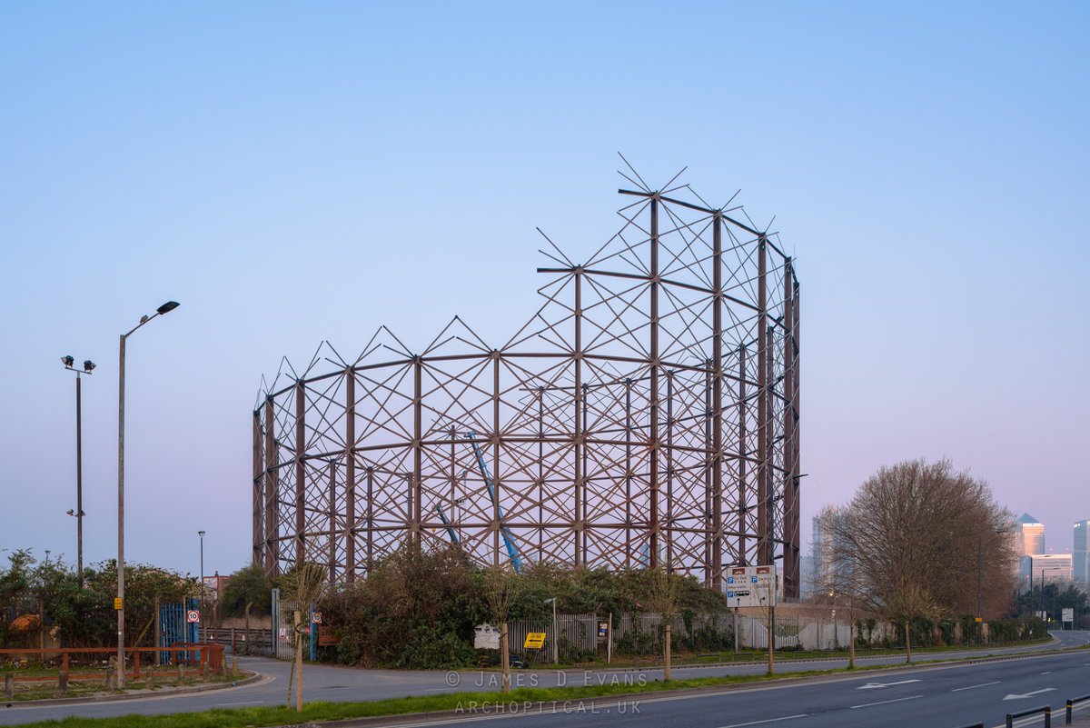 3 years ago, on the second morning of lockdown, I continued with my work I could not conduct from home, documenting the removal of the gas holder frame on the Greenwich Peninsula. #gasholder #greenwich #industrialarchitecture #architecture #demolition #sunrise #photography