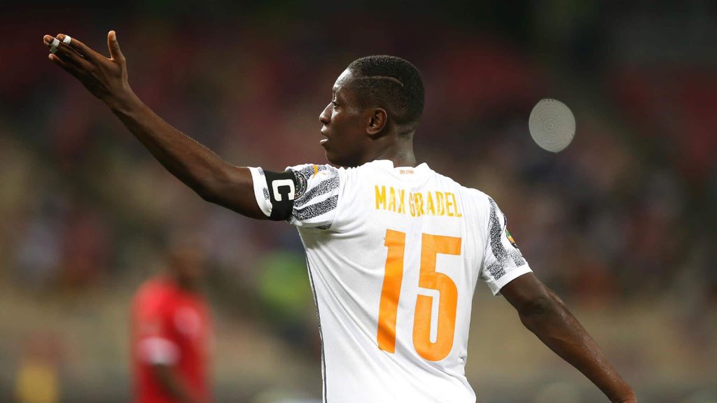 JoueursCI's tweet photo. Hier face au Comores, Max Gradel à atteint le cap des 100 matchs avec la sélection. 🇨🇮🐘

100 sélections 🎽
16 buts ⚽️
1 CAN 🏆
1 participation au Mondial 🌎 https://t.co/LAwTSaXV8W