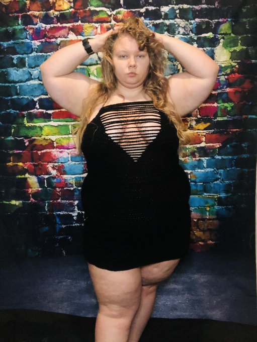 I made this dress and I&rsquo;m superrrr happy with it https://t.co/ldkOgfJEi9<a href="/tag/newprofilepic"class="tags"><span>#newprofilepic</span></a>