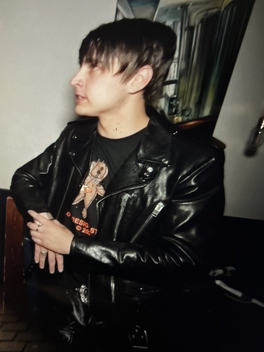 ColbysMickeyDs's tweet image. .@ColbyBrock why is your fit so cool in the savannah video