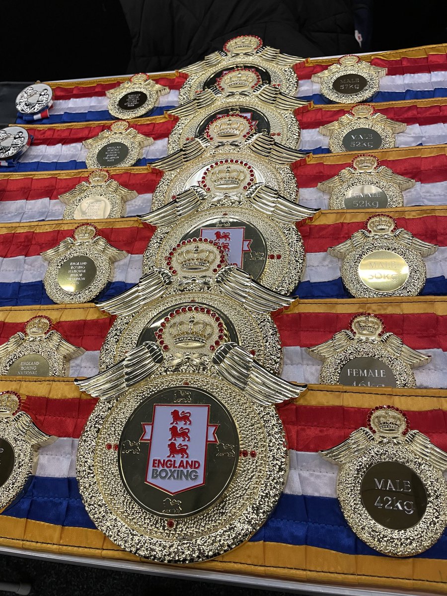 BoxingAwards's tweet image. Great weekend Talent Spotting at England Boxin jnr Championship (great bouts) good to see so many talented athletes coming through. Bumped into Royal Navy boxing team mates. Back in the 1980s/90s Great company #boxingfamily #navyboxing  #boxingteam #dontthinkyoucanknowyoucan 👊🏾💥