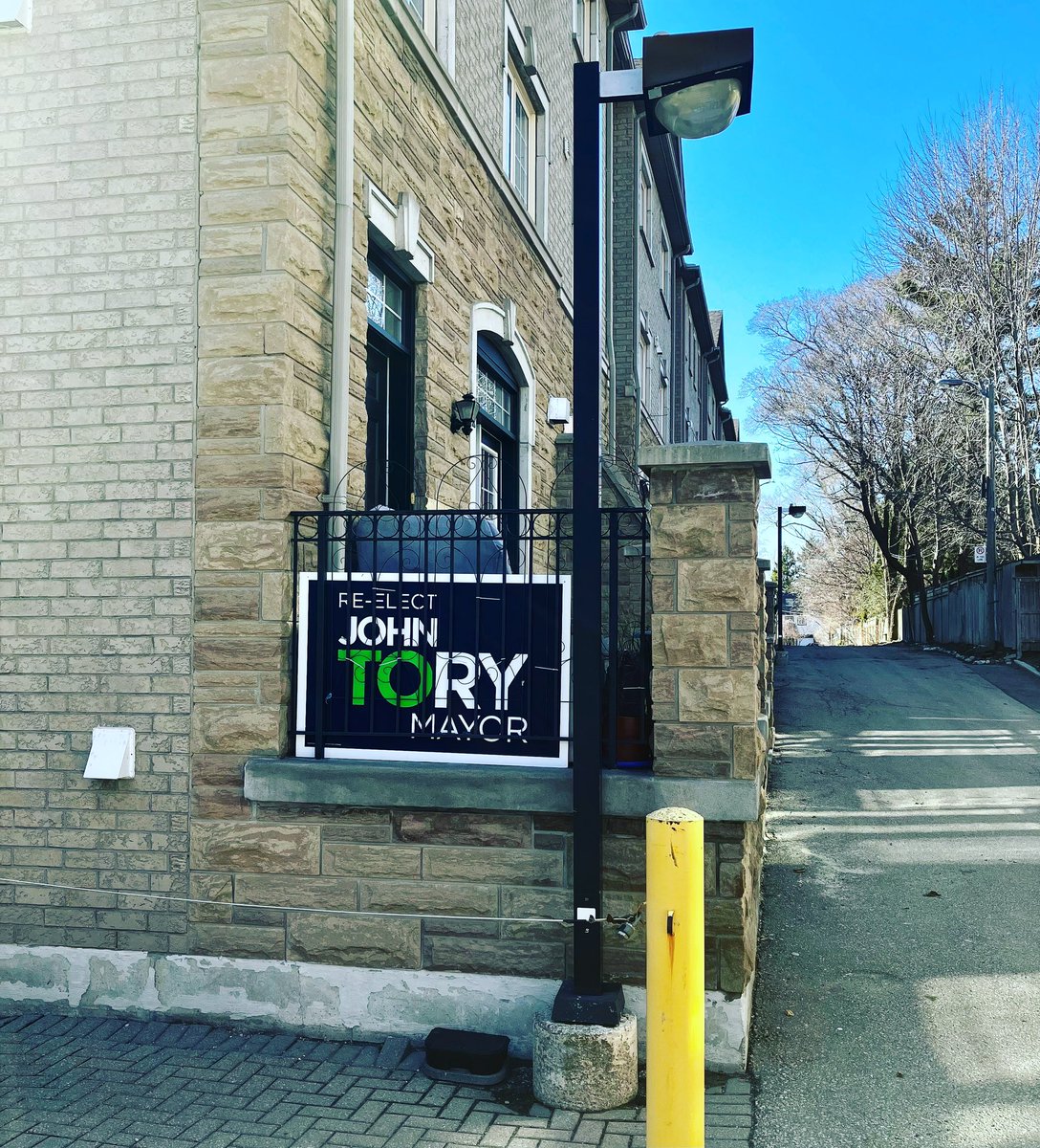 Thank you, random resident of Leaside! I suppose there’s still time for me to jump back in to the race.
#TOpoli