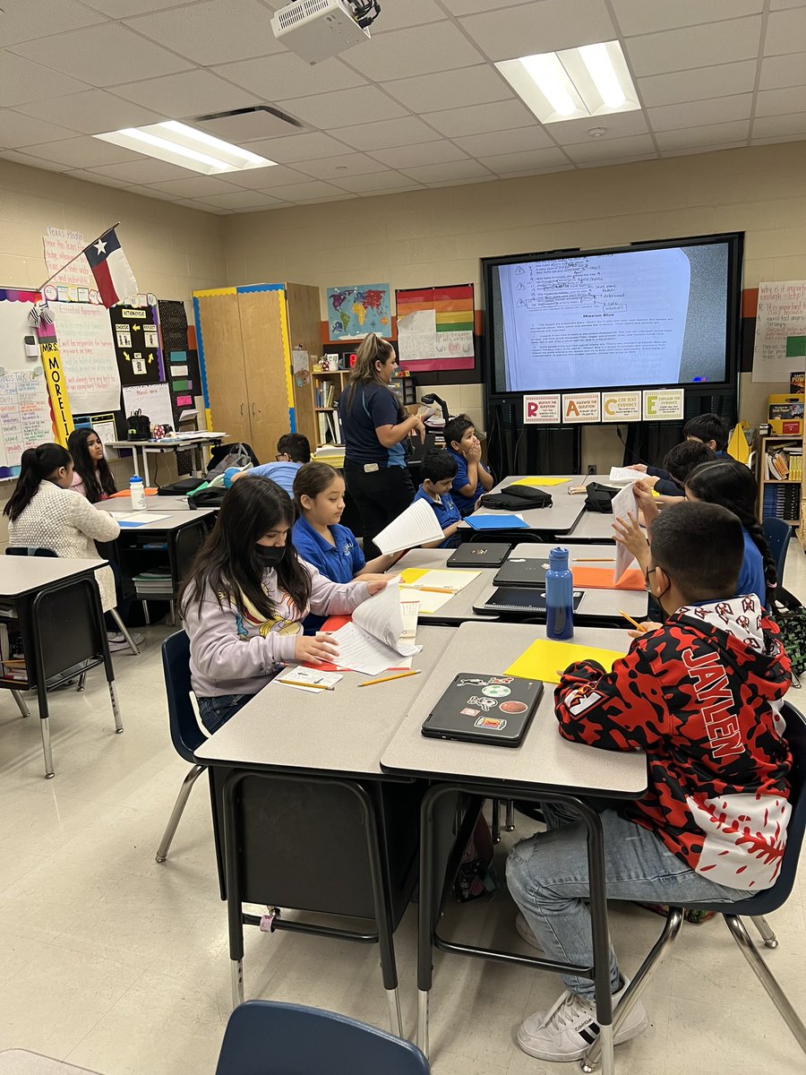 virna_bazan's tweet photo. With a new day comes new opportunities to learn!!! #palacioselem #learning #teaching https://t.co/nmfPZylhQe