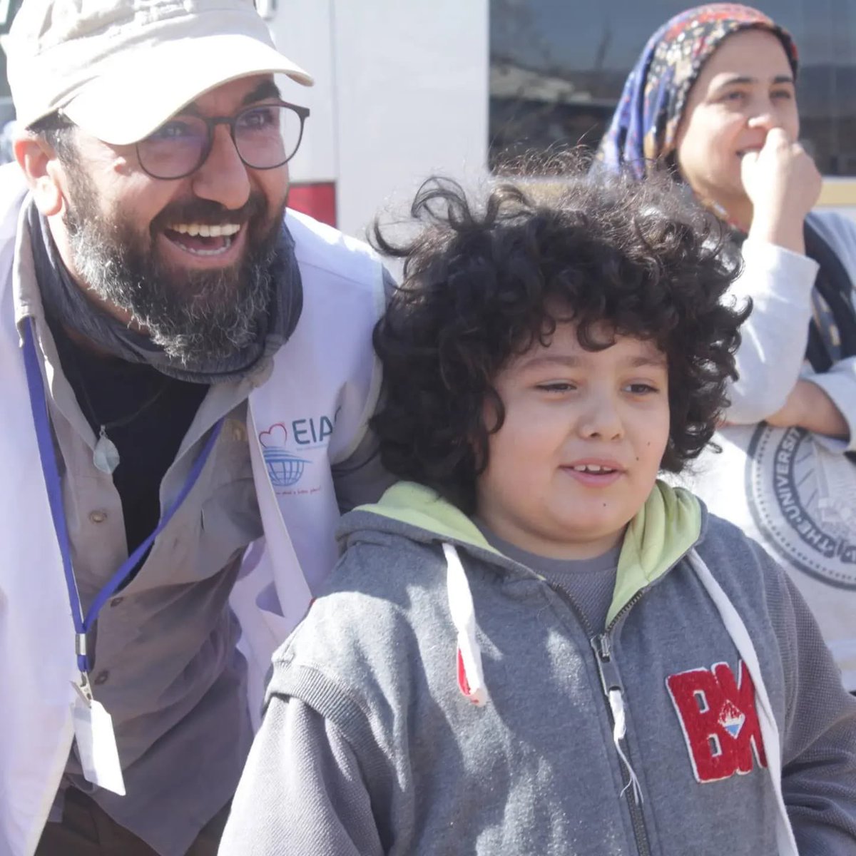 dr_volunteer's tweet photo. #deprem#adıyaman#kahramanmaraş#hatay#dayanışma## https://t.co/ImddCUogs1