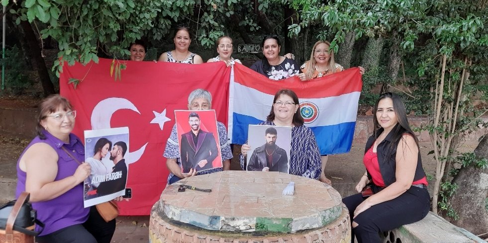 EnginAkyurekPy's tweet photo. Reunión  de Enginas  
Cumples  del mes de Marzo 
#Paty; Celia  y #Bea
Apoyando  a nuestro  querido  Actor  y Escritor #EnginAkyurek 
#Enginas
#EnginAkyürekParaguay 
@Artistanbul 
Adım Farah https://t.co/34ULHnlBTH