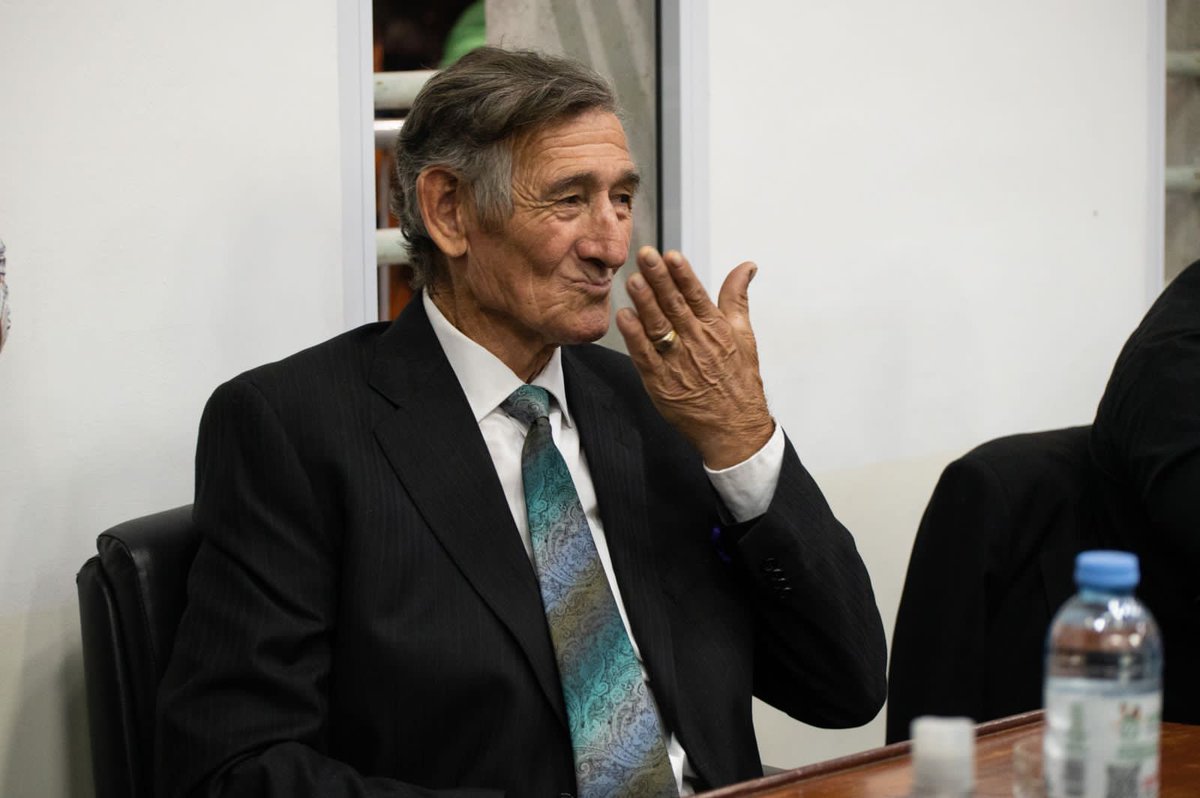 SoosGus's tweet photo. Adiós Querido  Miguel Haristoy compañero de mil batallas.✌🏽 https://t.co/dYzBz3DVx9