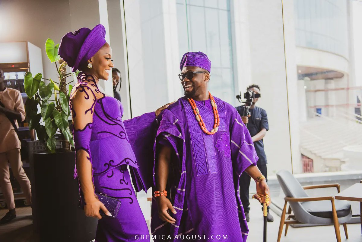 GbemigaAugust's tweet photo. A Very Short Love Story Of A Man Named ADEWUNMI Prepping Up To Have A First Look Of LORIADE His Wife-To-Be Shortly Before Their Traditional Wedding. https://t.co/A2TKffbvyM