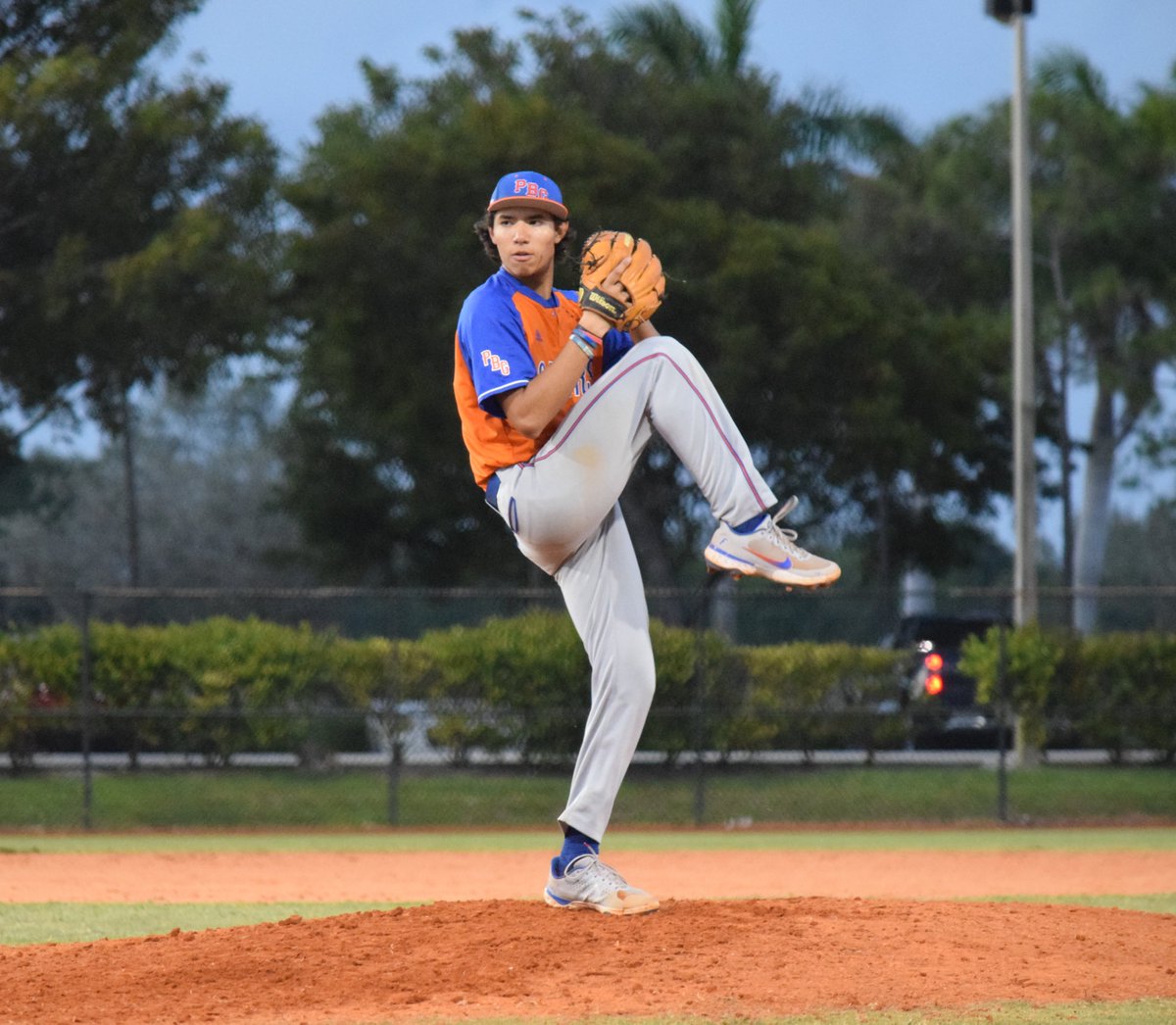 Lucas Valencia tweet media