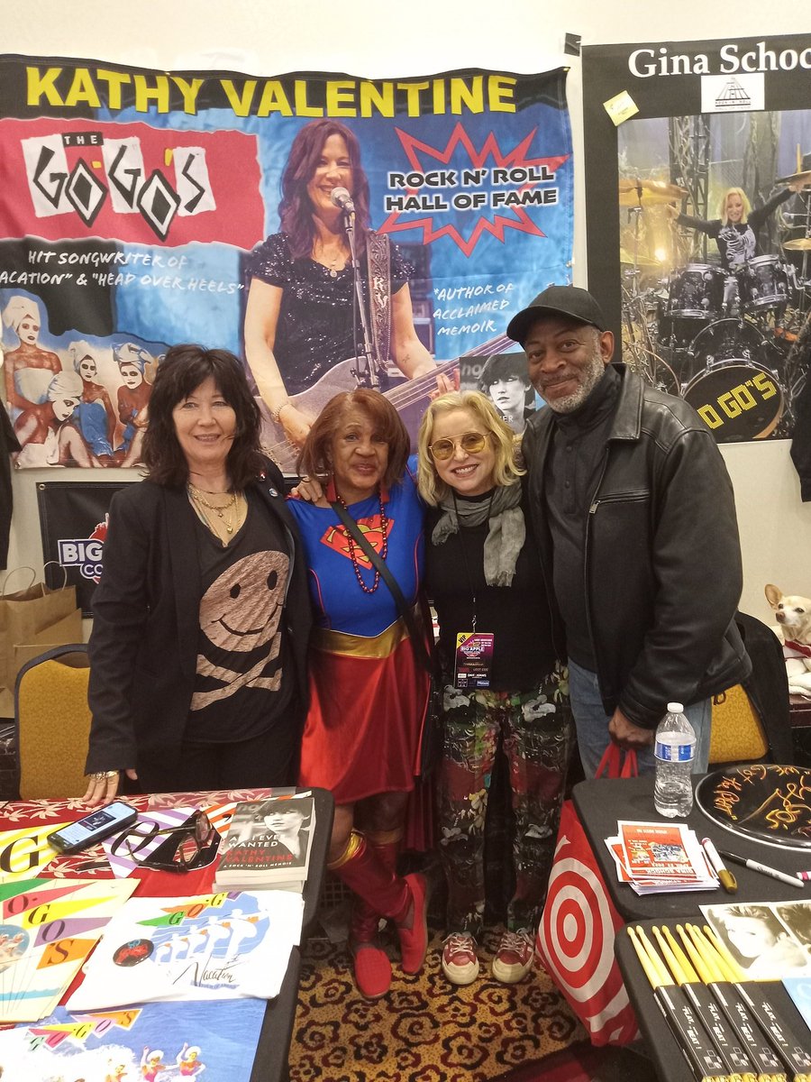 eddsmitty's tweet image. @Kathy_Valentine You and Gina made my day. It was awesome!😃 Congratulations to you and the #GoGos for your acceptance into the #RockAndRollHallOfFame.

It was well overdue and well deserved! 🎸❤️