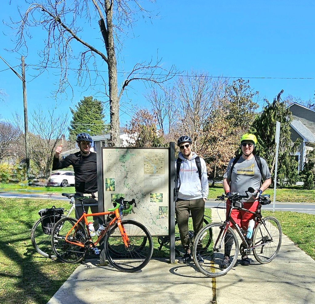 Chris_Roell's tweet photo. We rode the Anacostia Park Rock Creek Park loop on today's #urbanadventureride. Ride came in at 41 miles, and I am happy to report that we never stopped once for a cherry blossom picture! #bikedc #bikemd #bikedcloop #washingtondc #districtofcolumbia #thedistrict https://t.co/JIBYOZgECI