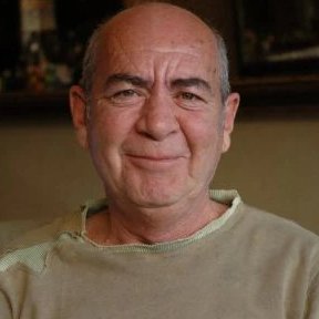 nedenttoldu's tweet photo. Usta oyuncu #KöksalEngür hayatını kaybetti. Leyla ile Mecnun dizisindeki Ak Sakallı Dede, unutulmaz rollerinden biriydi. https://t.co/DVdtqyujiR