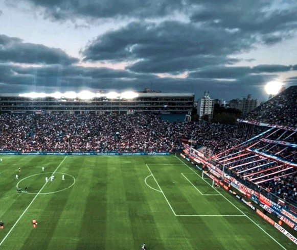 Joaquinlares_'s tweet photo. "Van por Suárez" ❌
"Van por Gutiérrez". ✅

Fecha 8, Torneo Apertura, 5 puntos abajo del puntero. Paro de transportes. Nada de eso importa, acá es por amor. Sigan con el verso, esto es Nacional 🇳🇱 https://t.co/089mpRFj7G