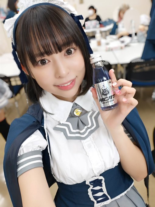 寺坂ユミ