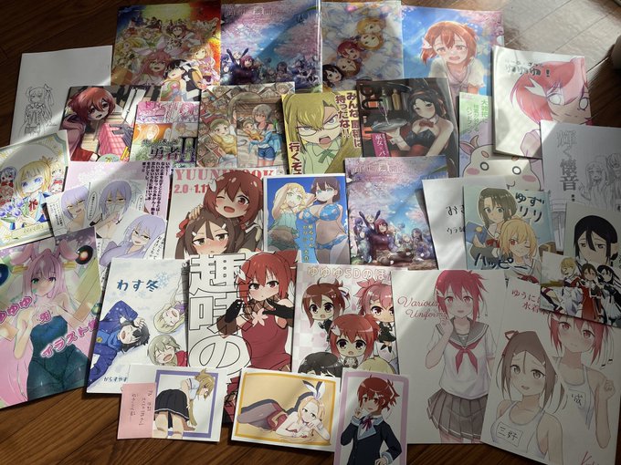 戦利品
初の同人イベントでテンション上がっちゃって大量に買っちゃったw 