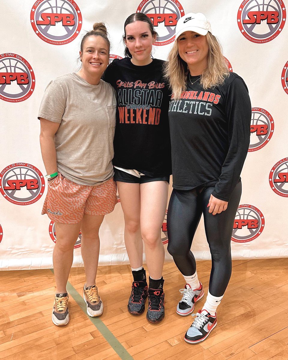 LADYCATS_BALL's tweet photo. Enjoyed watching you play today at the @skillspaybills_ all star game. You will be missed next year, Fi! We are so proud of you!! https://t.co/s1g9PDBlAv