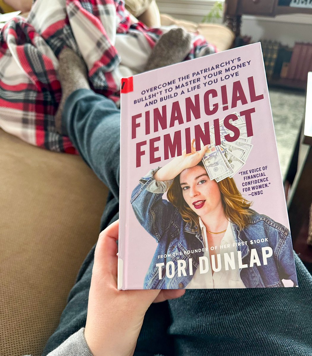 KarenPlate's tweet photo. After flying back from a bucket list weekend, catching up at work all week, plus three nights of back-to-back bartending…finally spending Sunday to relax with my new library hold @herfirst100K 📖🤑 https://t.co/lbc7yHqjYj