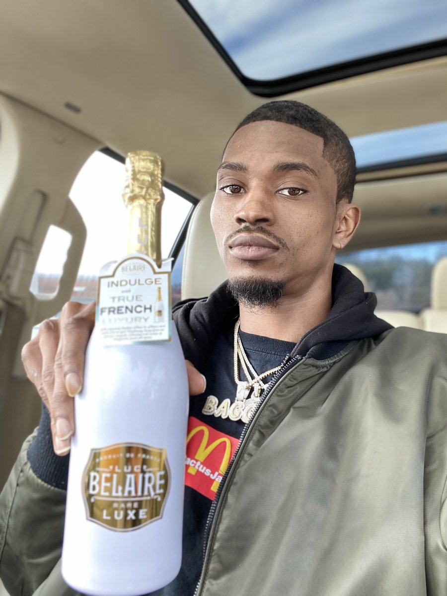 Baggzforever's tweet photo. @SexyyRed314_ Right here! #BAGGZ https://t.co/IlsQ7gBQYn
